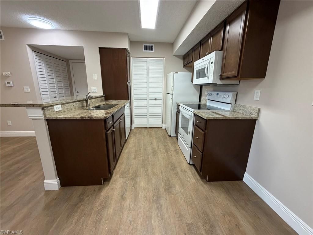 2226 Arbour Walk Cir, Unit 1913, Naples, FL 34109 Photo