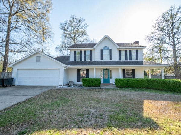 207 Hunnington Dr, Columbus, MS 39705