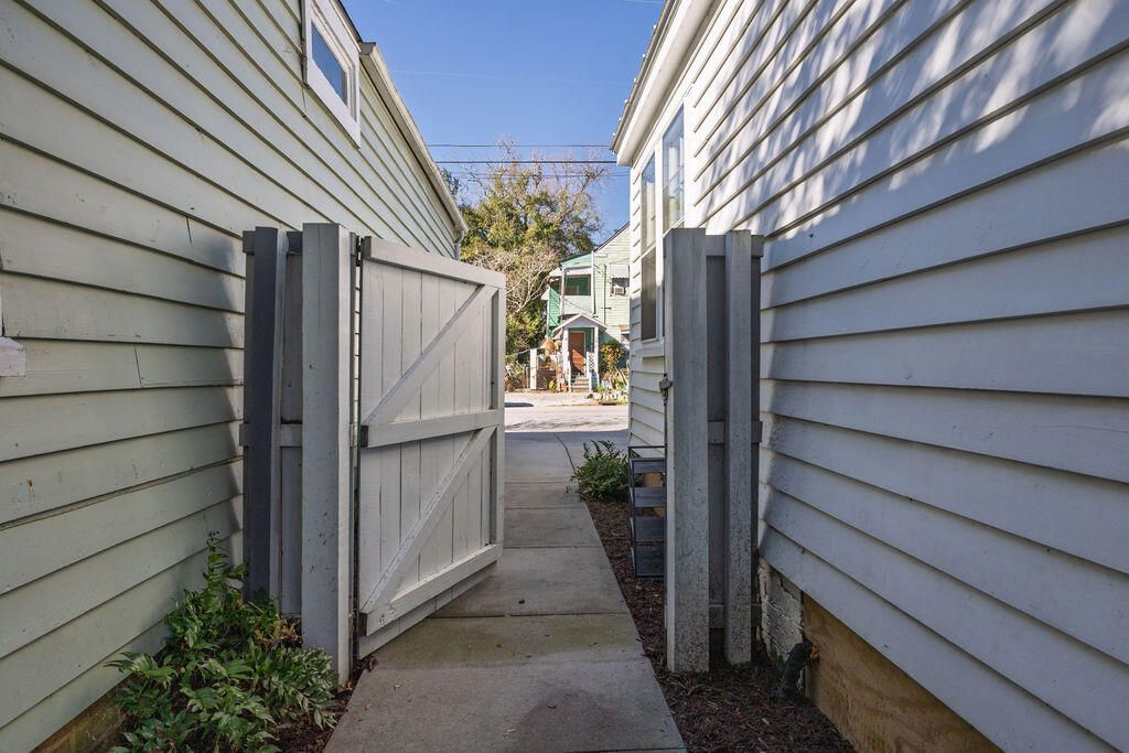 381 Sumter Street Photo 29