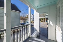 381 Sumter Street photo 4