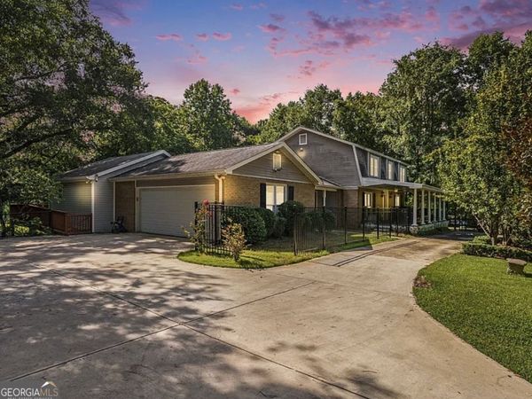 5230 SW West Shore Drive, Conyers, GA 30094