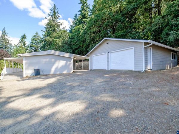 38611 Century Dr NE, Albany, OR 97322