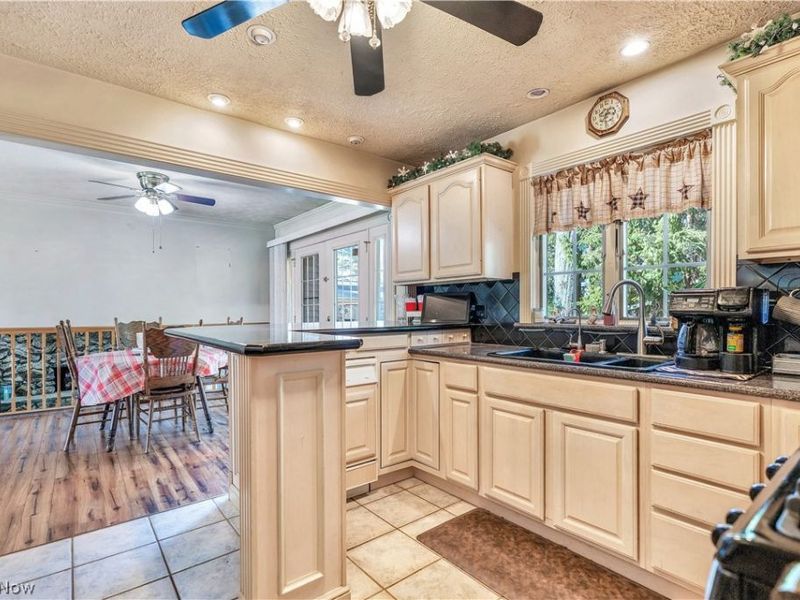 430 Hillsdale Street, Sebring, OH 44672 Photo 18