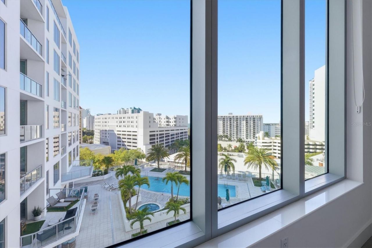 111 S Pineapple Avenue , Unit 811, Sarasota, FL 34236 Photo