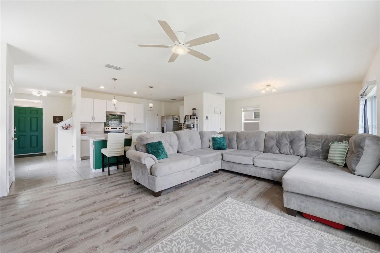 1777 Walnut Creek Drive , Kissimmee, FL 34744 Photo