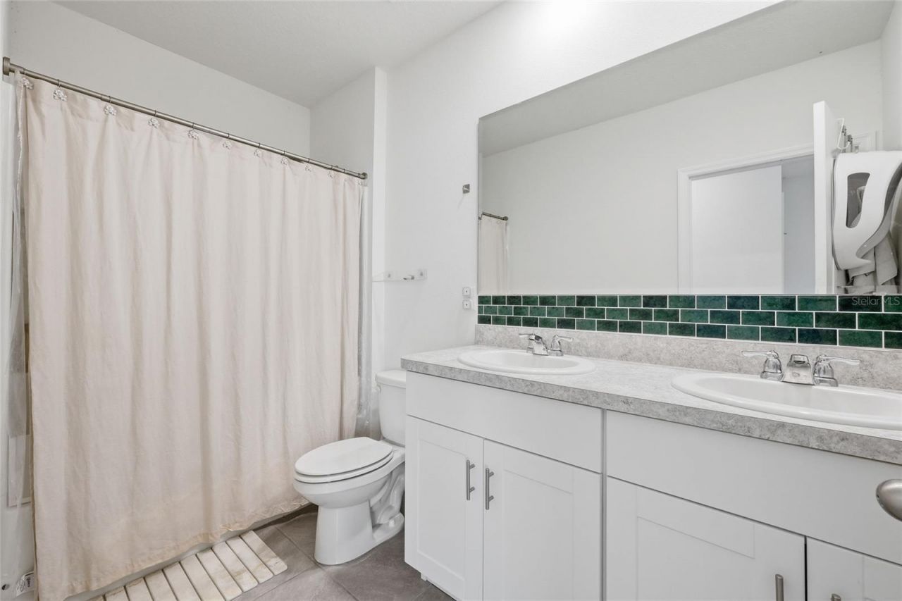 1777 Walnut Creek Drive , Kissimmee, FL 34744 Photo