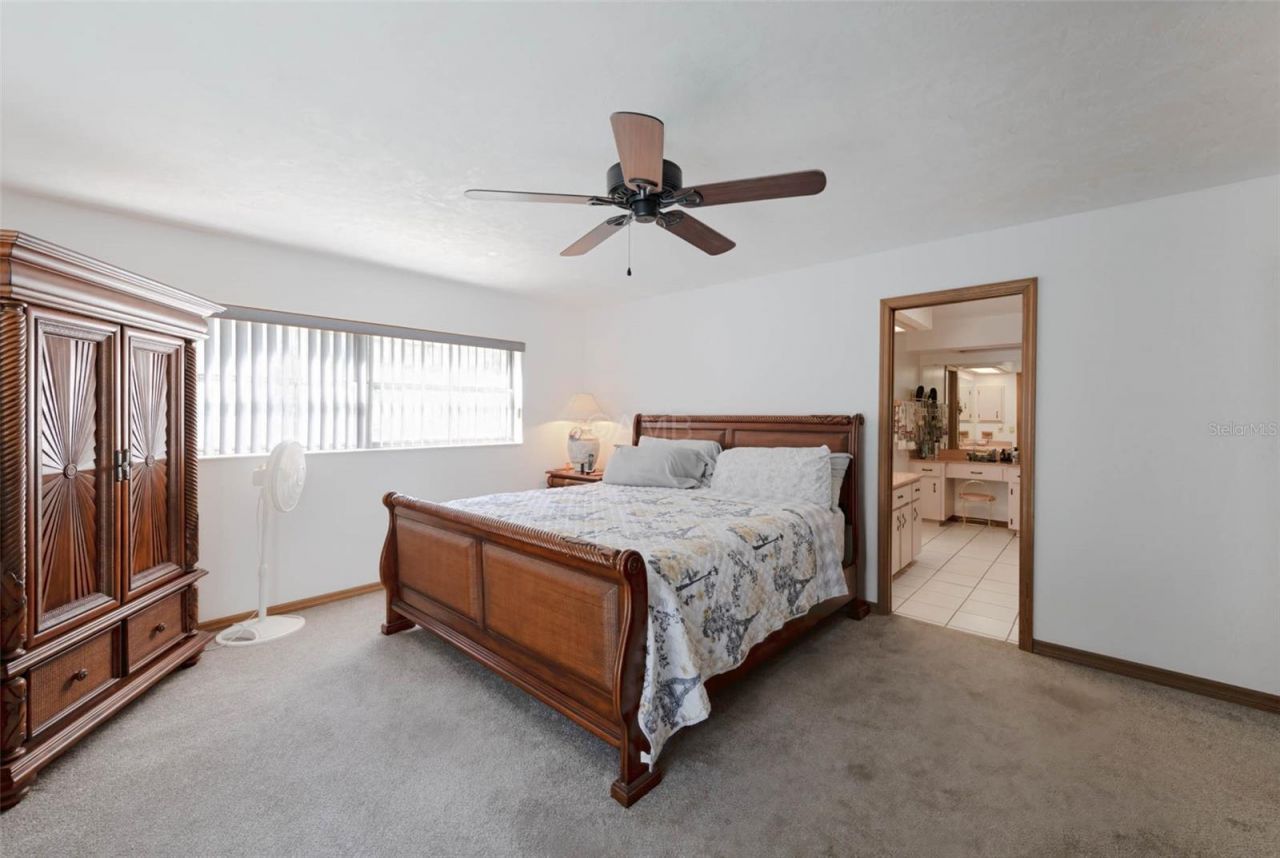 2298 W Pine Ridge Boulevard, Beverly Hills, FL 34465 Photo