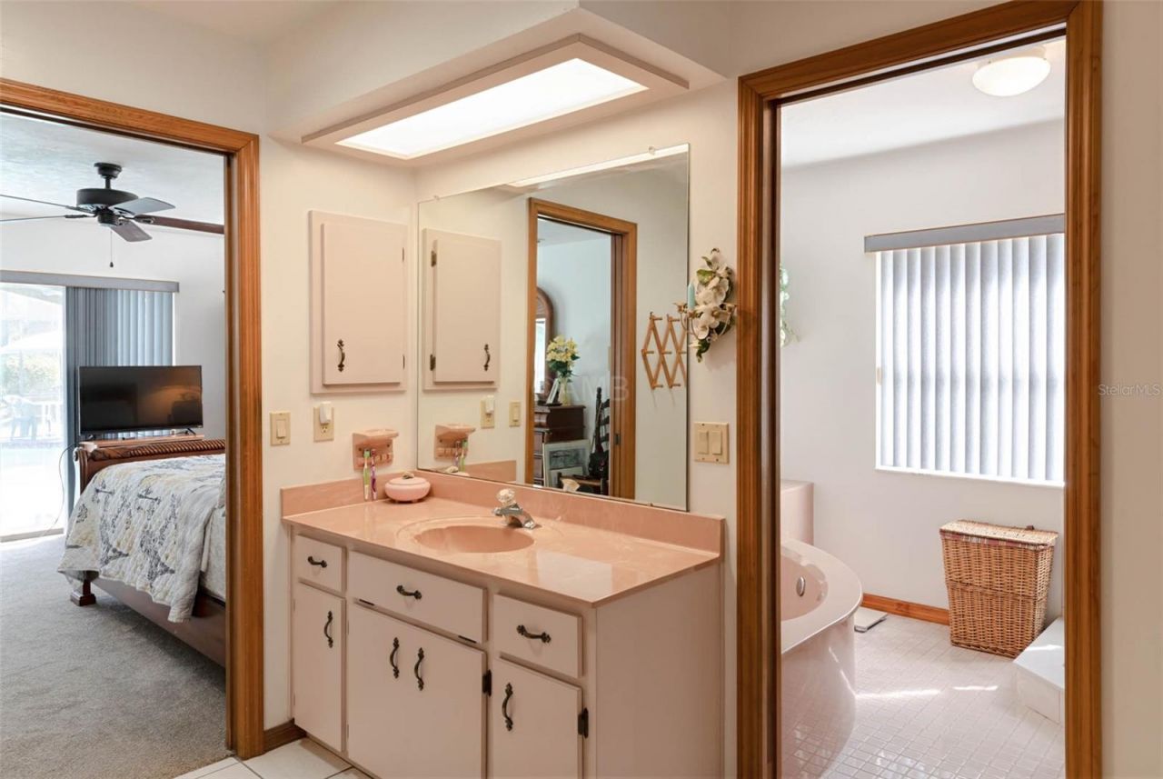 2298 W Pine Ridge Boulevard, Beverly Hills, FL 34465 Photo