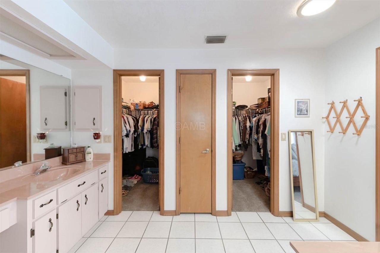 2298 W Pine Ridge Boulevard, Beverly Hills, FL 34465 Photo