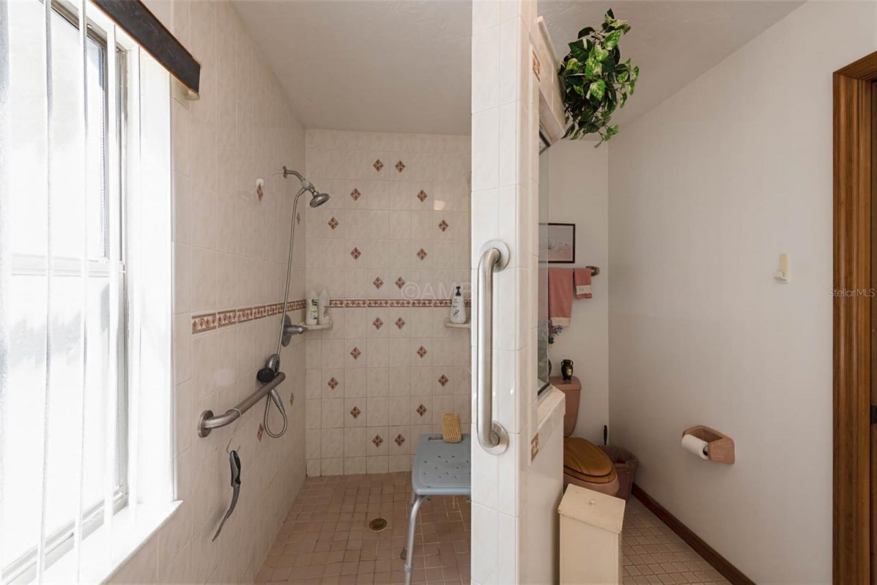 2298 W Pine Ridge Boulevard, Beverly Hills, FL 34465 Photo