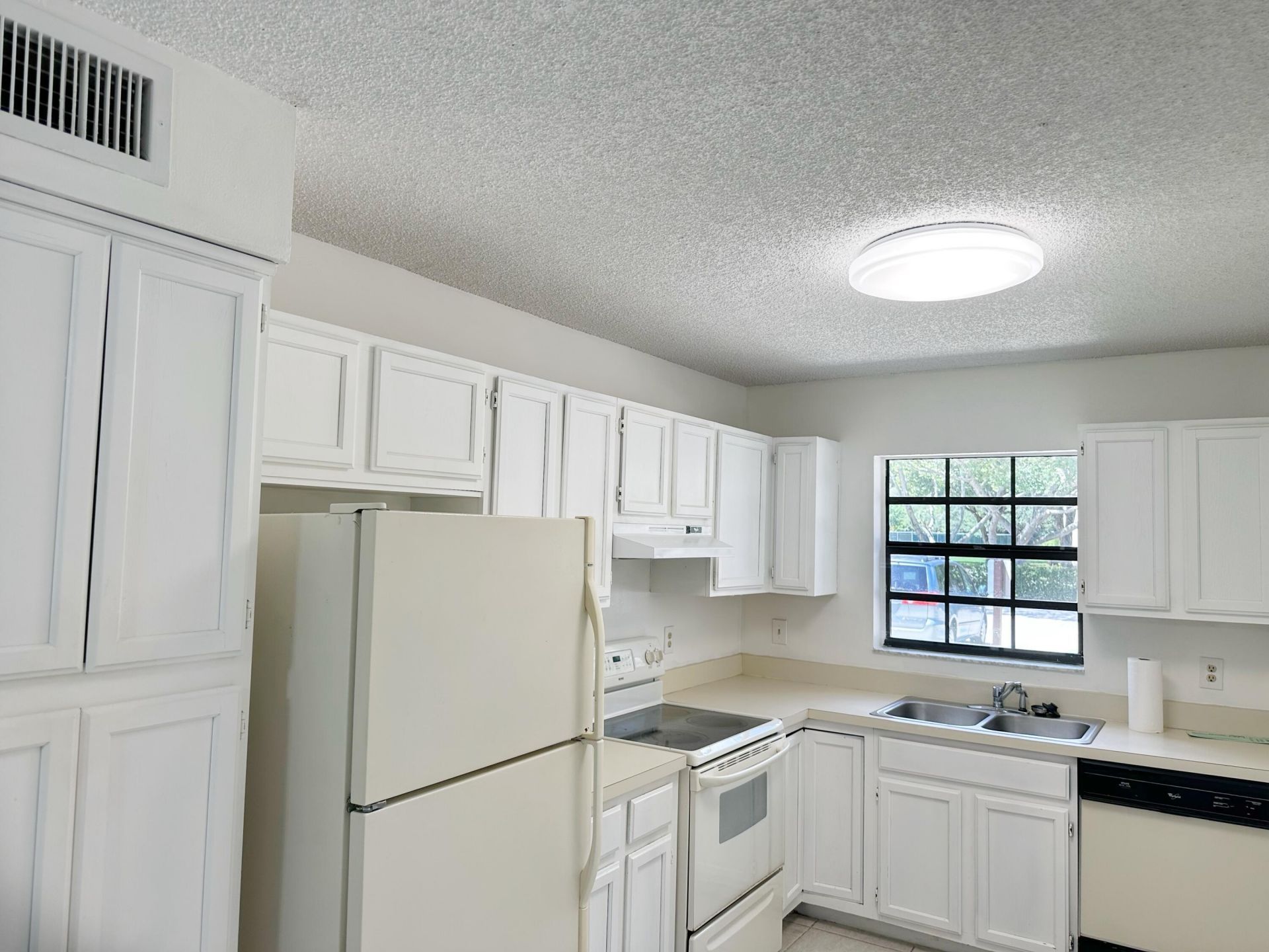 3000 Norwood Place, Unit N102, Boca Raton, FL 33431 Photo