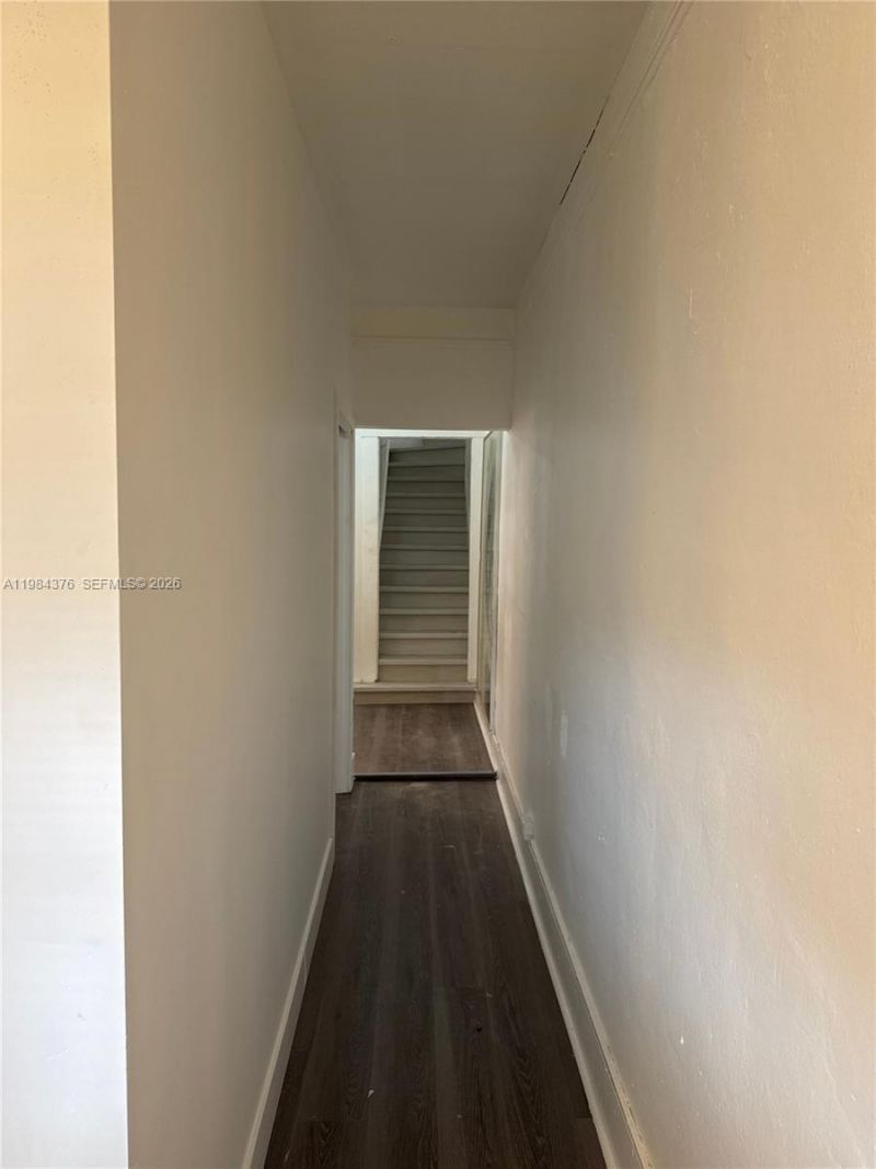 1545 NW 1st St , Unit 1537, Miami, FL 33125 Photo