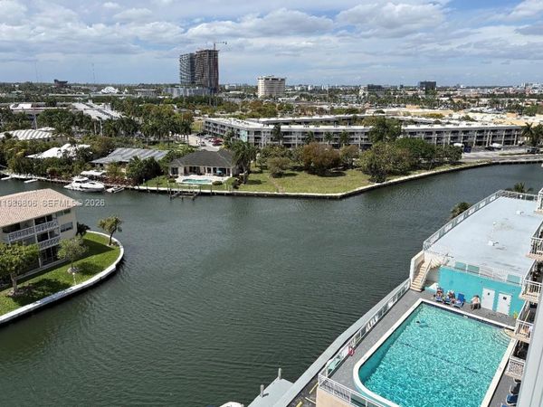 427 Golden Isles Dr , Unit 10D, Hallandale Beach, FL 33009