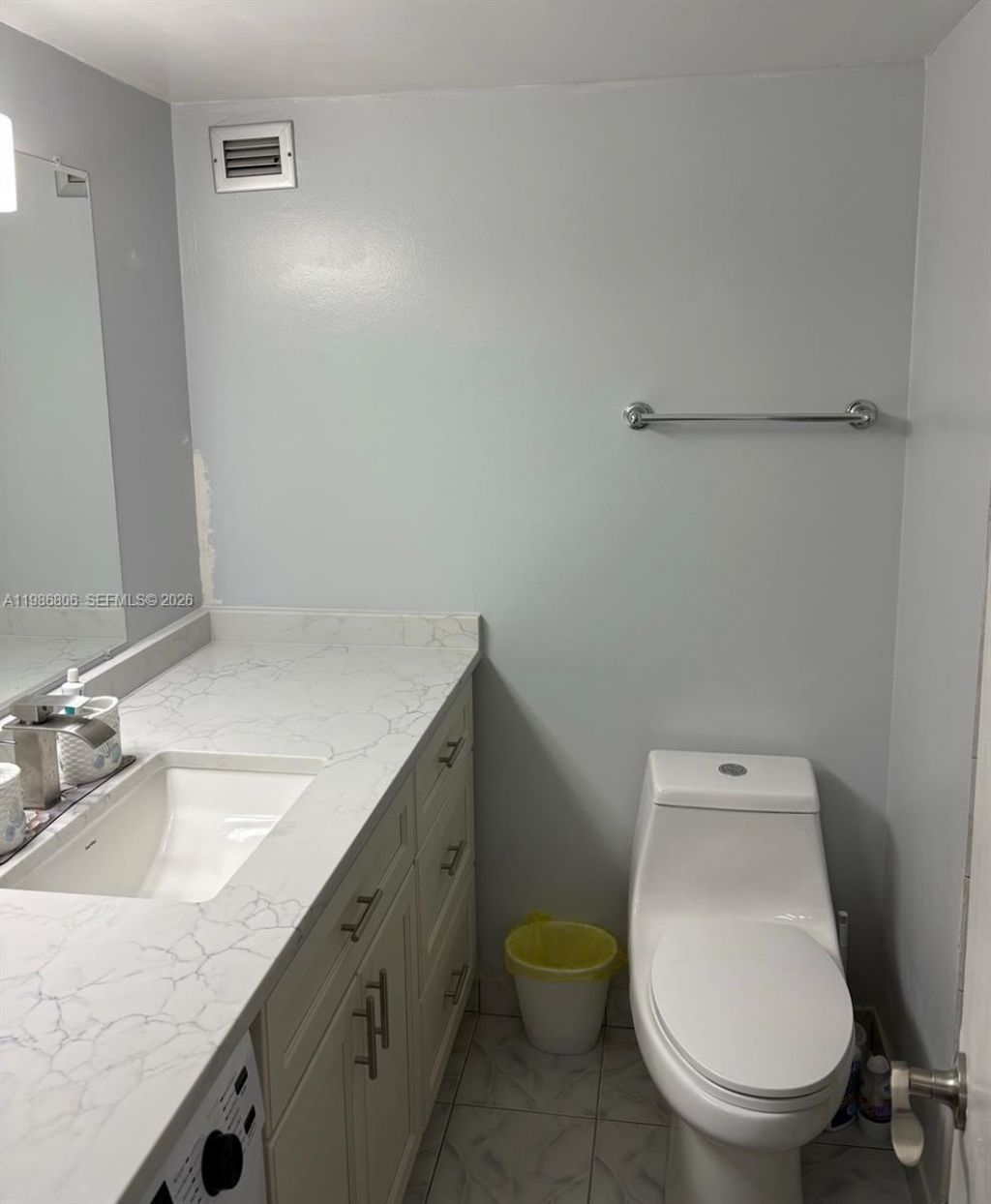 427 Golden Isles Dr , Unit 10D, Hallandale Beach, FL 33009 Photo