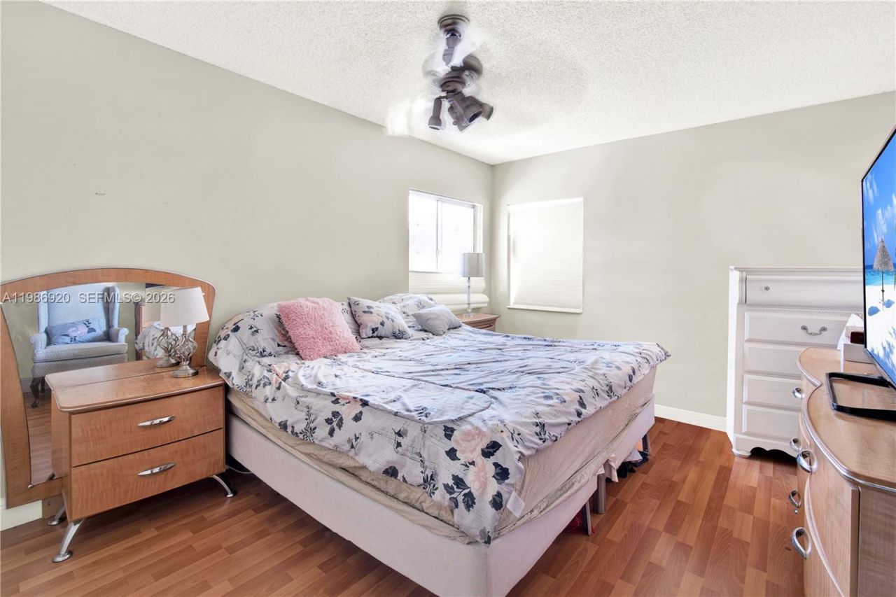 2050 Madeira Dr , Weston, FL 33327 Photo