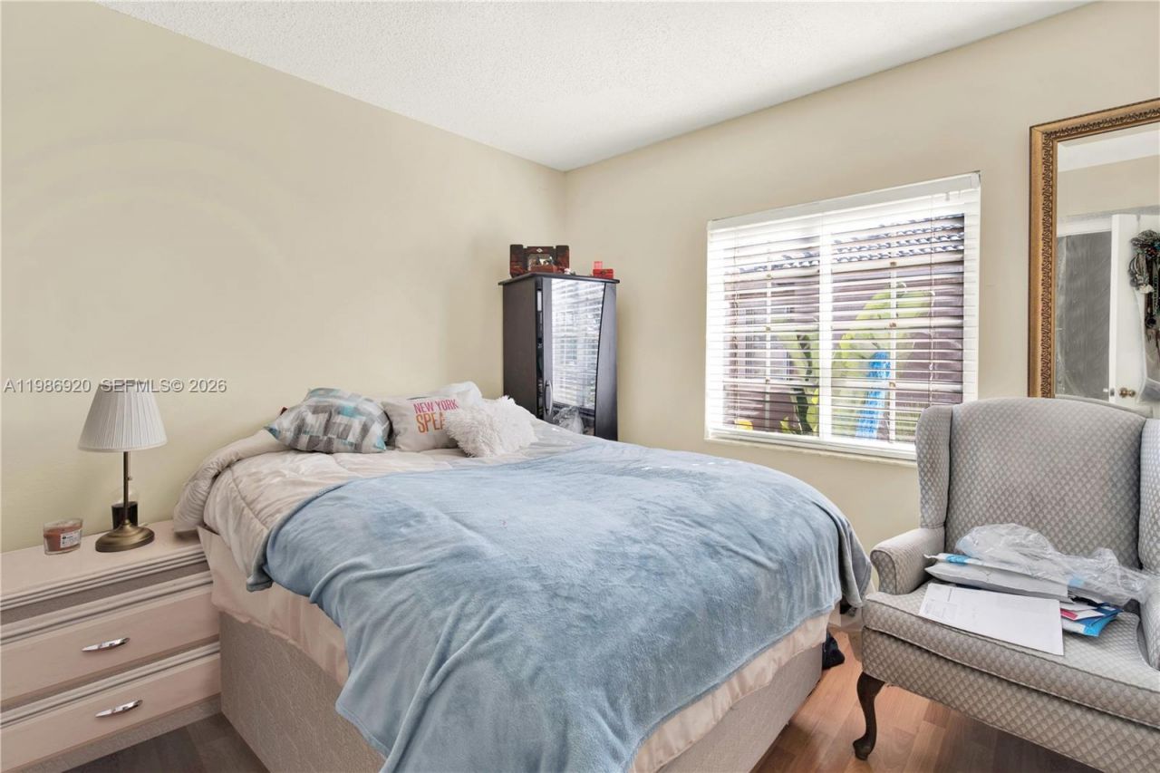 2050 Madeira Dr , Weston, FL 33327 Photo