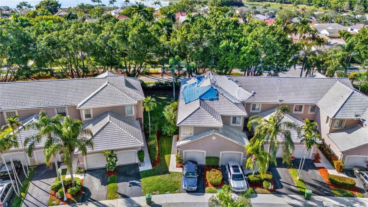 2050 Madeira Dr , Weston, FL 33327 Photo