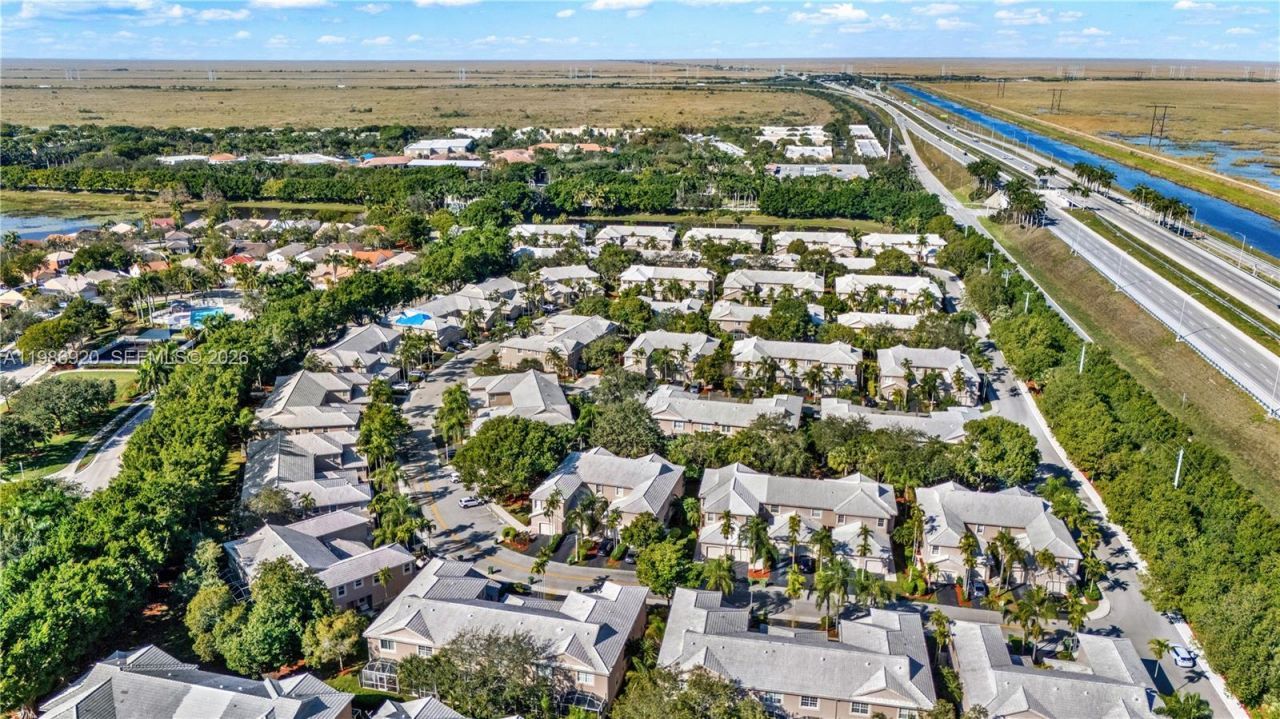 2050 Madeira Dr , Weston, FL 33327 Photo