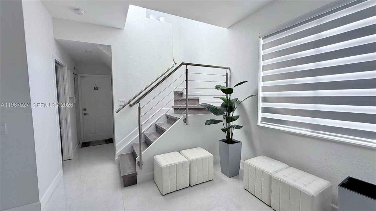 1392 Canary Island Dr , Weston, FL 33327 Photo