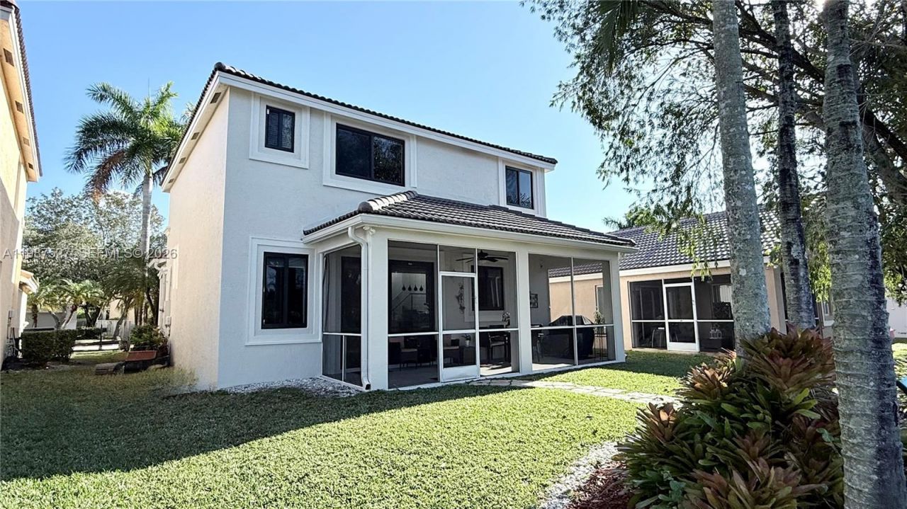 1392 Canary Island Dr , Weston, FL 33327 Photo