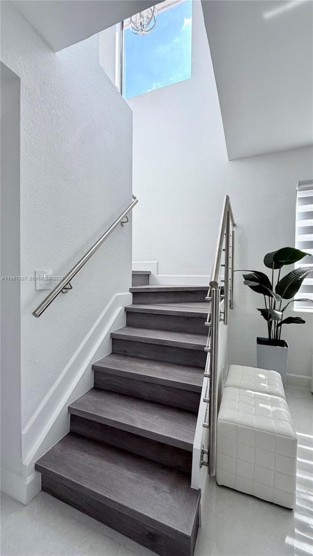 1392 Canary Island Dr , Weston, FL 33327 Photo