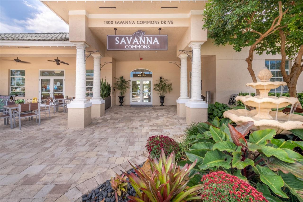 1392 Canary Island Dr , Weston, FL 33327 Photo