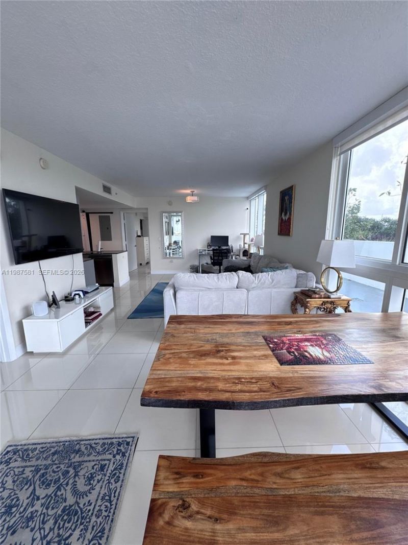 1861 NW S River Dr , Unit 705, Miami, FL 33125 Photo