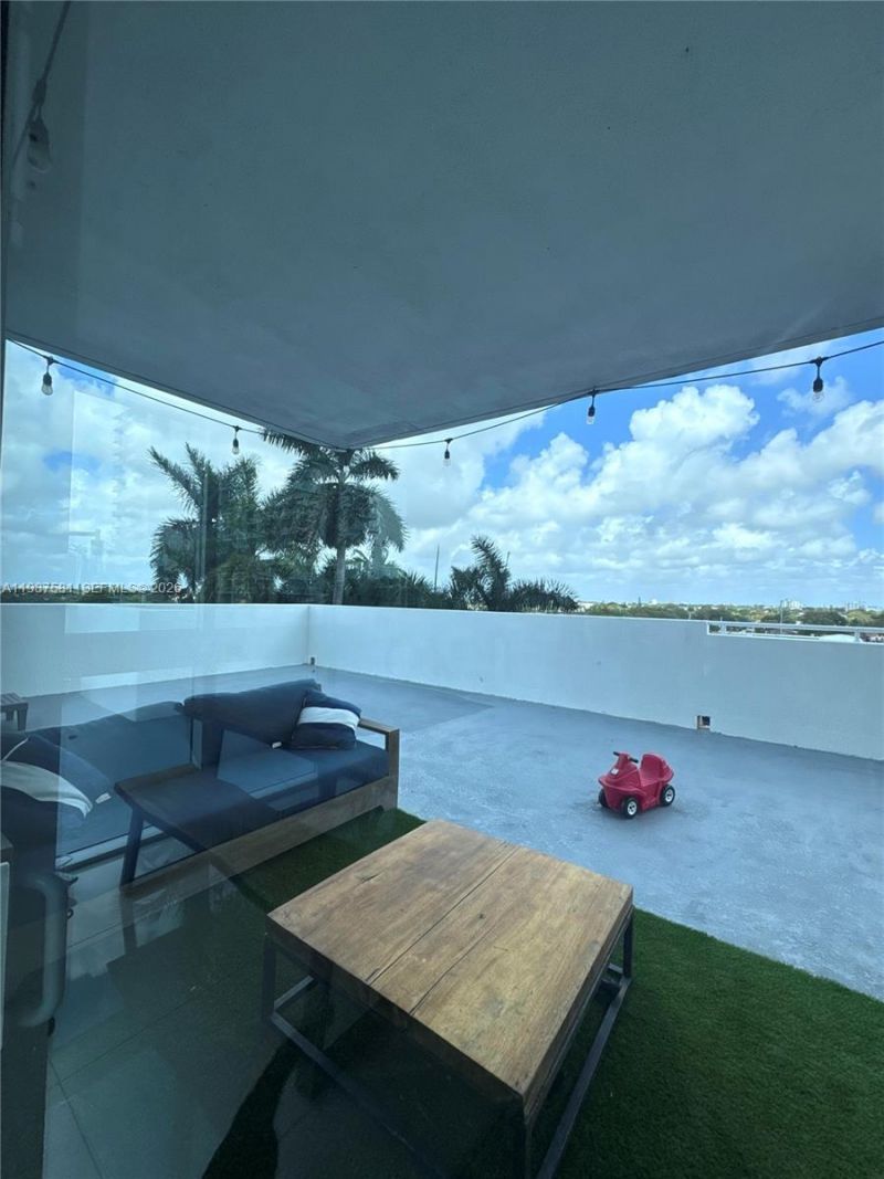 1861 NW S River Dr , Unit 705, Miami, FL 33125 Photo