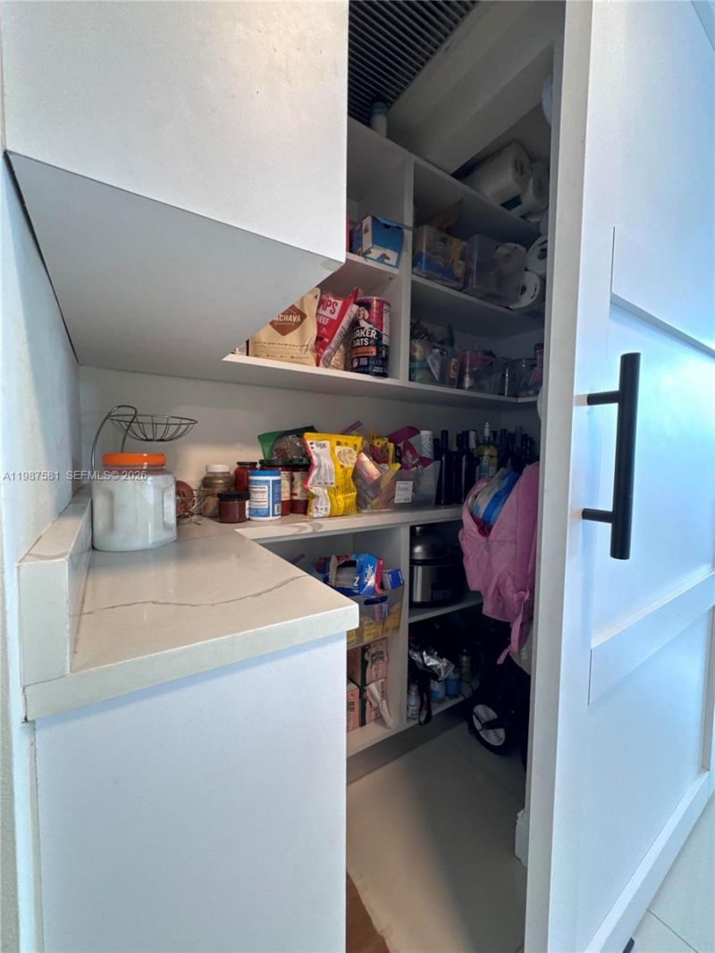 1861 NW S River Dr , Unit 705, Miami, FL 33125 Photo