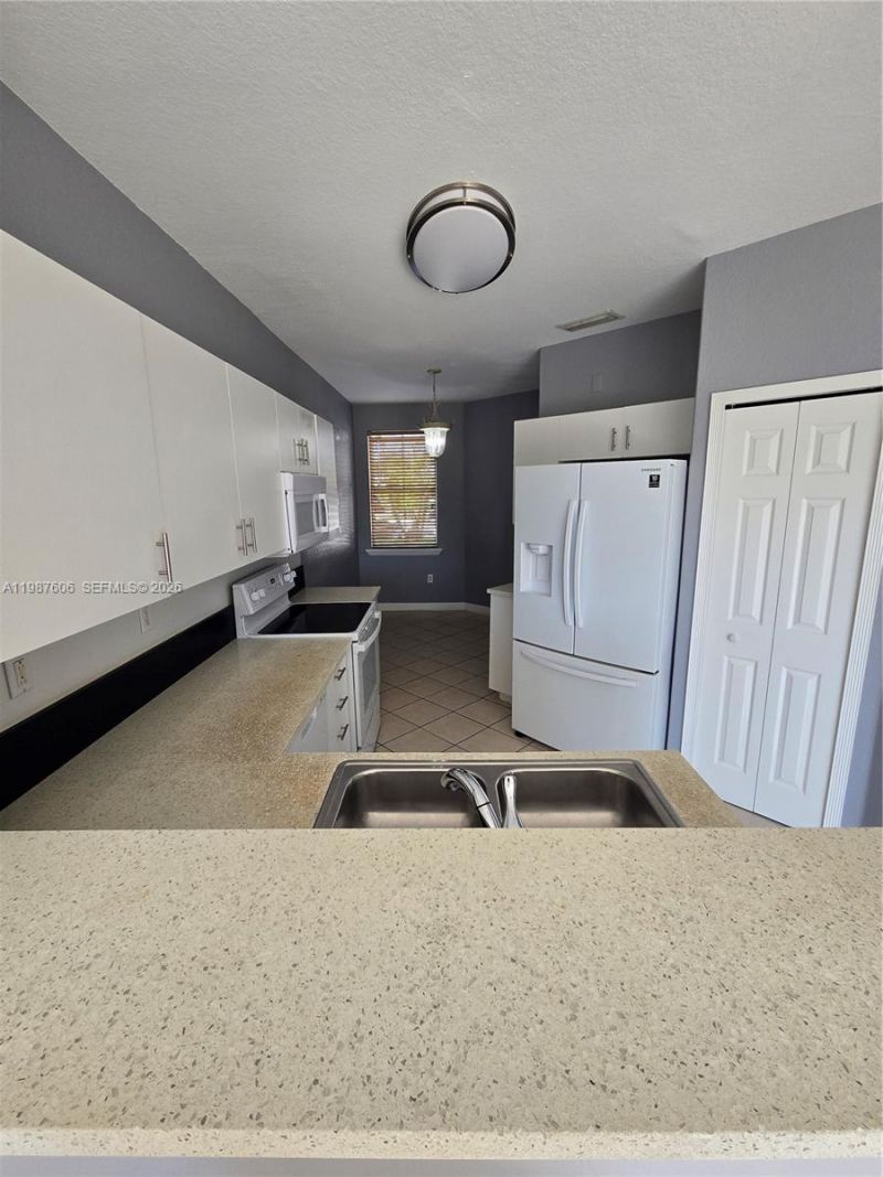 5630 NW 107th Ave , Unit 1605, Doral, FL 33178 Photo