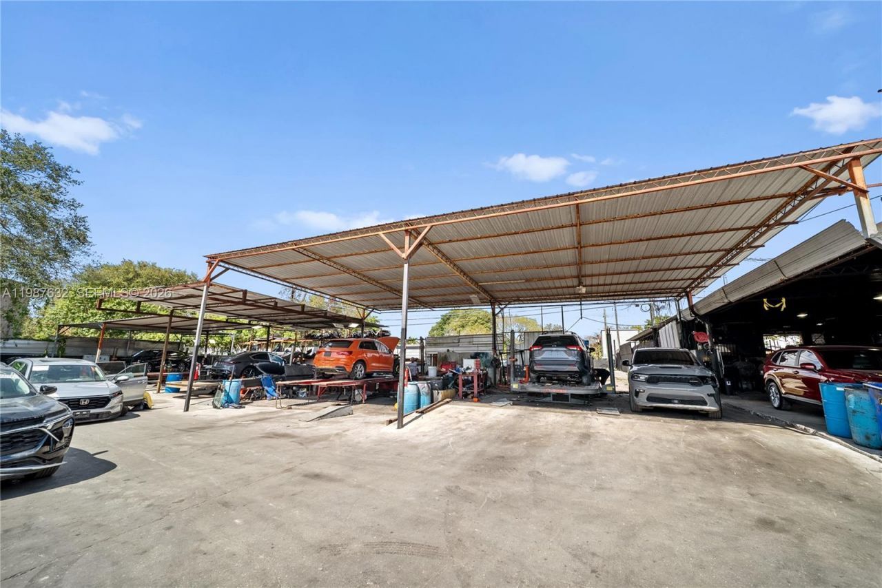 5700 NW 27th Ave , Miami, FL 33142 Photo