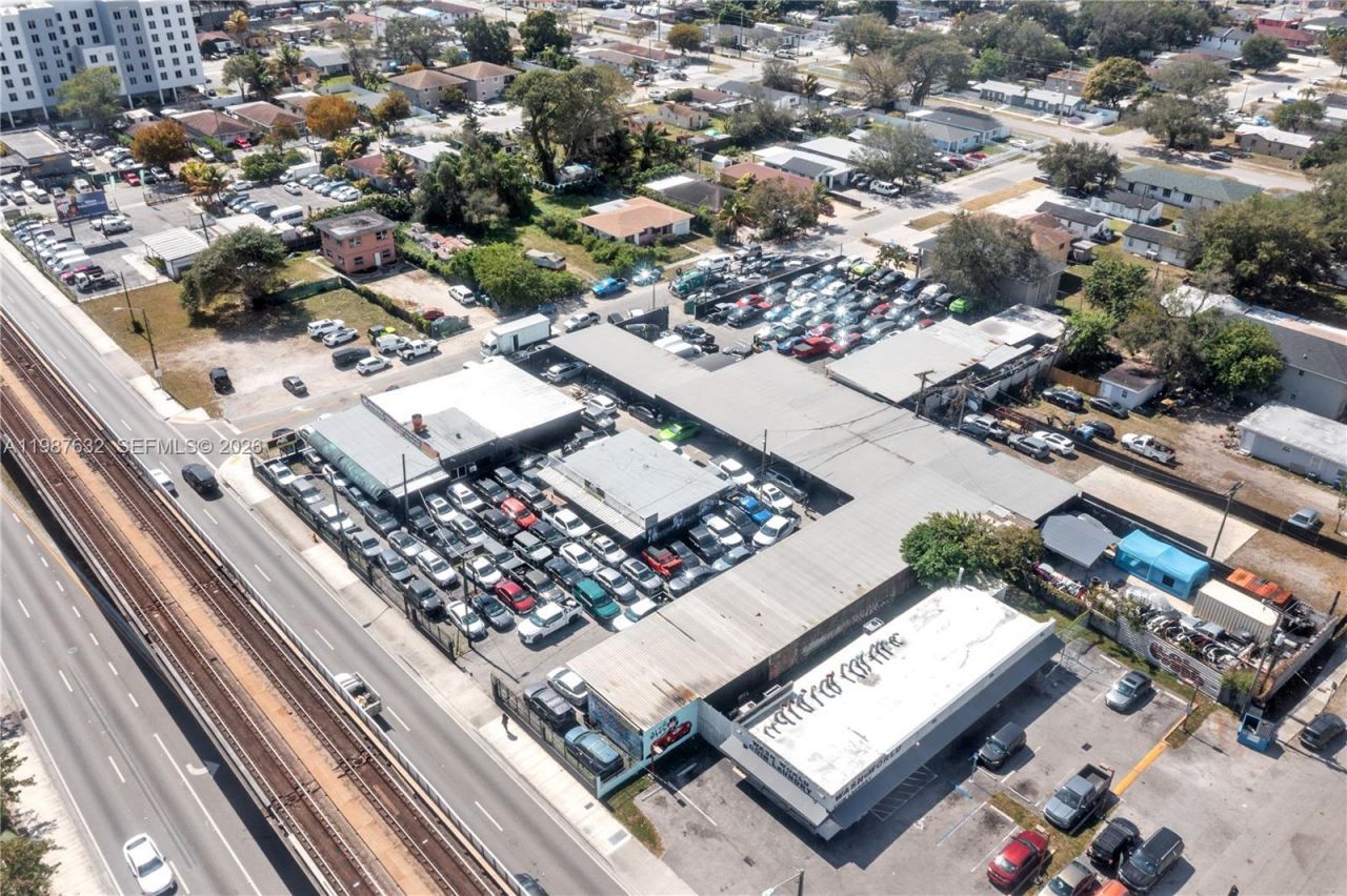 5700 NW 27th Ave , Miami, FL 33142 Photo