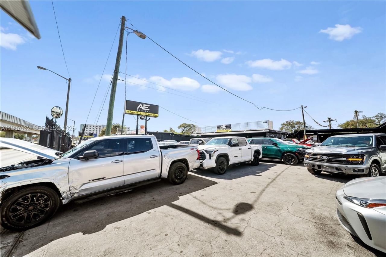 5700 NW 27th Ave , Miami, FL 33142 Photo