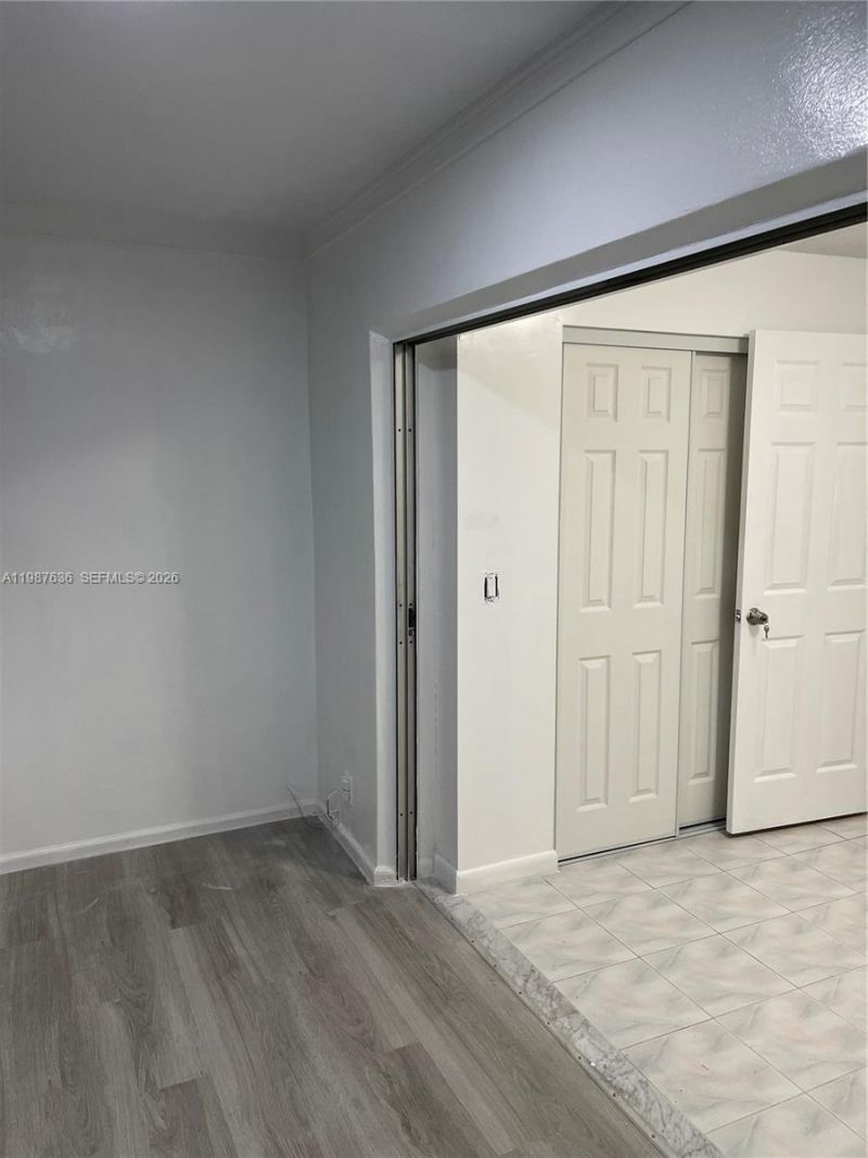 233 NE 14th Ave , Unit 406, Hallandale Beach, FL 33009 Photo