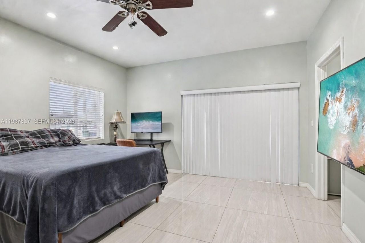 2317 NW 87th St , Miami, FL 33147 Photo