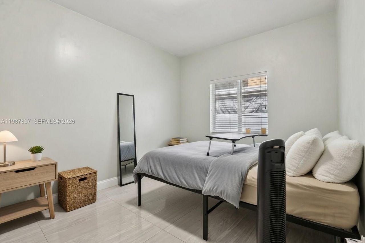 2317 NW 87th St , Miami, FL 33147 Photo