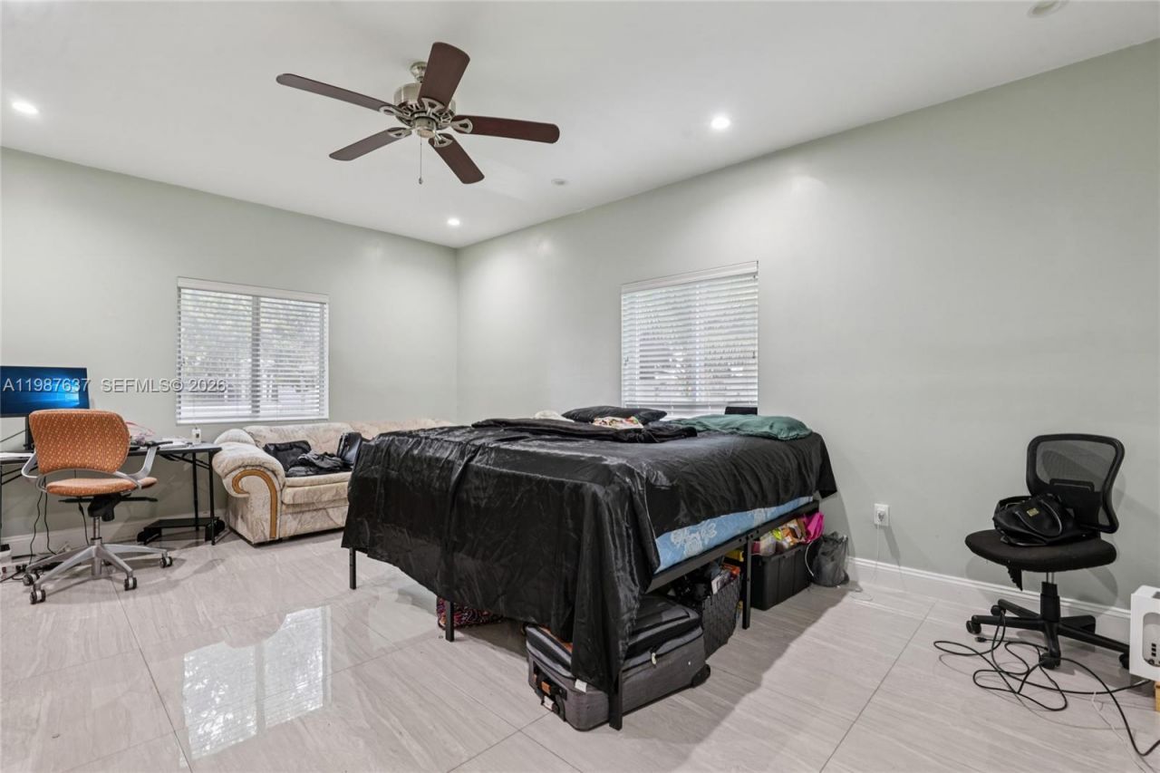 2317 NW 87th St , Miami, FL 33147 Photo