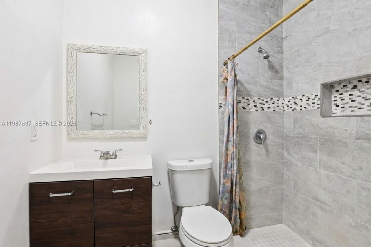 2317 NW 87th St , Miami, FL 33147 Photo