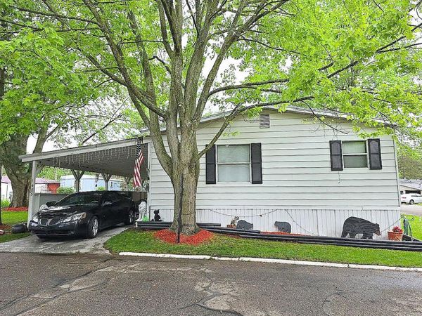 1485 Zuider Road, Holt, MI 48842