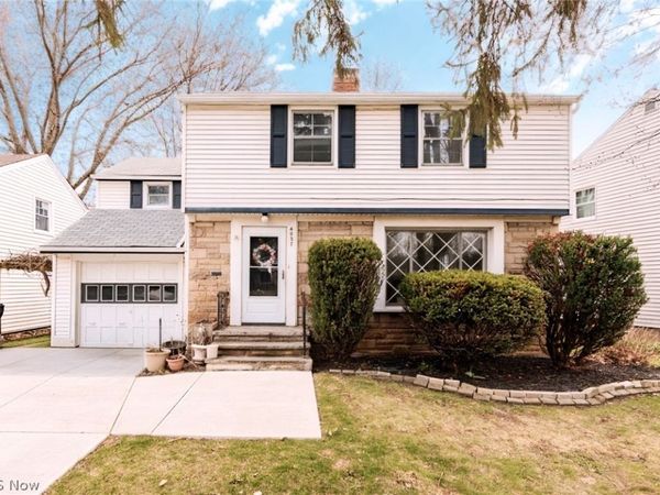 4037 Monticello Boulevard, Cleveland Heights, OH 44121