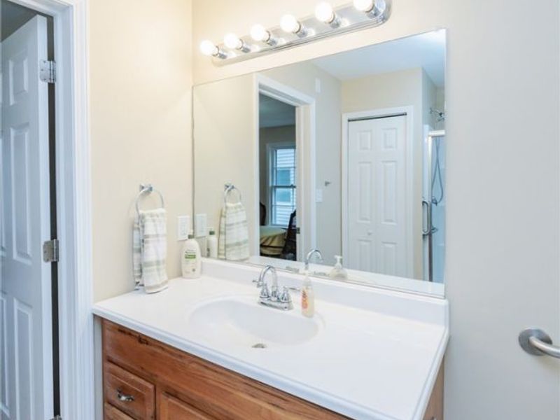 4037 Monticello Boulevard, Cleveland Heights, OH 44121 Photo 12