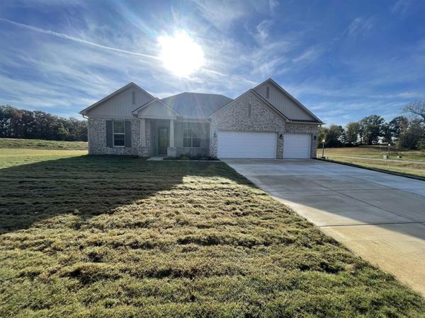 100 RAVEN HILL LN, Ripley, TN 38063