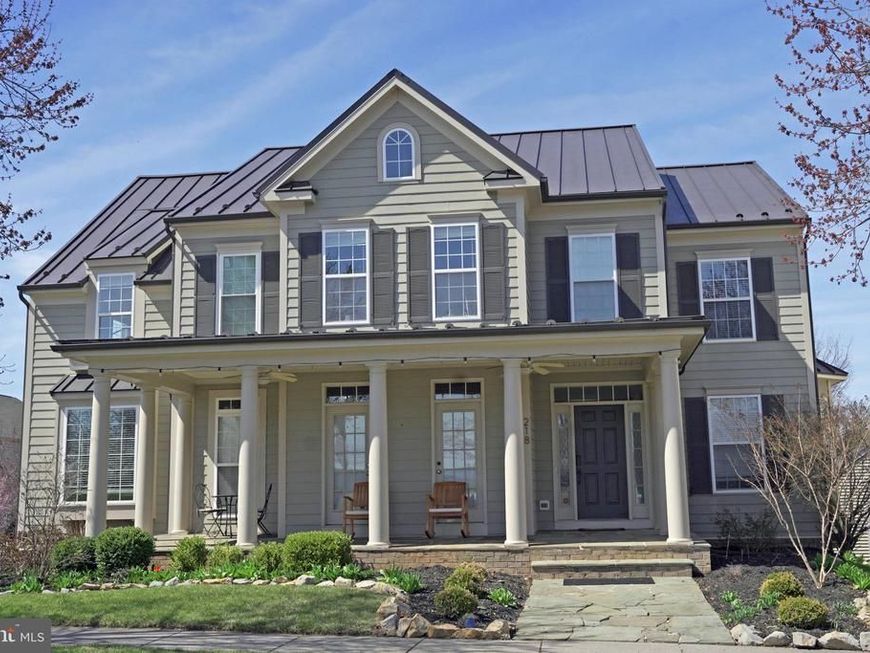 218 Braddock Street, Charles Town, WV 25414 Main Photo