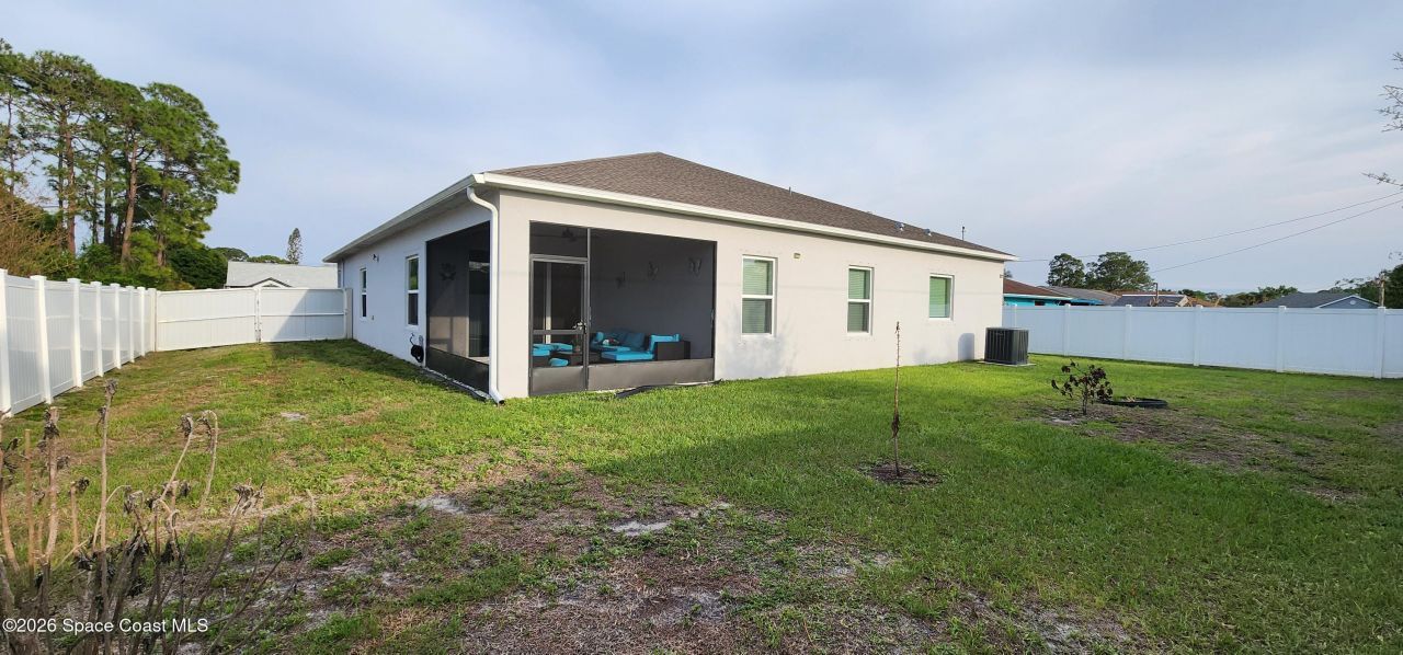 1230 Island Avenue NW , Palm Bay, FL 32907 Photo