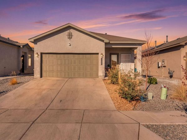 10825 Sabino Loop SW, Albuquerque, NM 87121