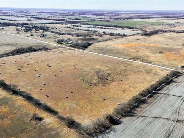 00000 2300 Road, Chanute, KS 66720