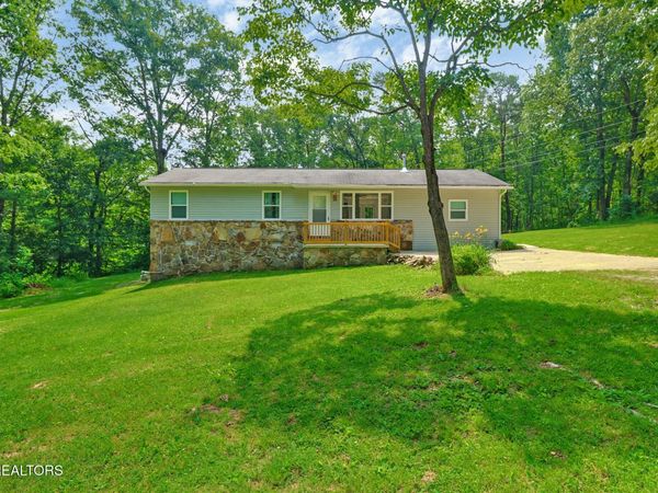 484 Kerrigan Rd , Crossville, TN 38555