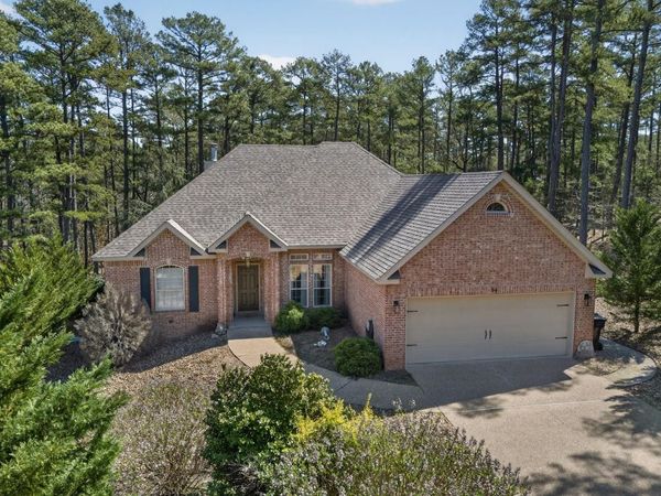 64 Cresta Way, Hot Springs Village, AR 71909