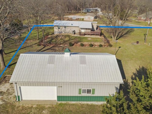 15030 E 2020 Road, Stockton, MO 65785