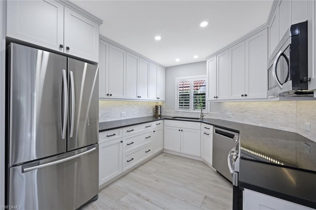 714 Reef Point Cir, Naples, FL 34108 Photo